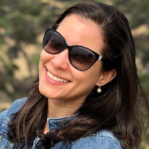 Meet your Posher, Ana helena